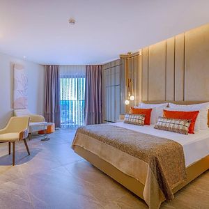 Standard Zimmer mit Kingsize-Bett