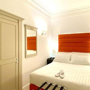 Classic Zimmer mit Kingsize-Bett