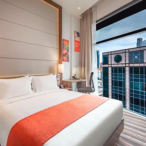Standard Zimmer mit Queensize-Bett im oberen Stock
