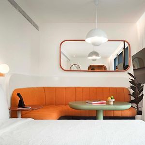 Deluxe Zimmer mit Kingsize-Bett