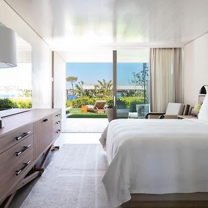Zimmer mit Kingsize-Bett