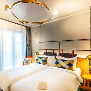 Zimmer mit zwei Einzelbetten