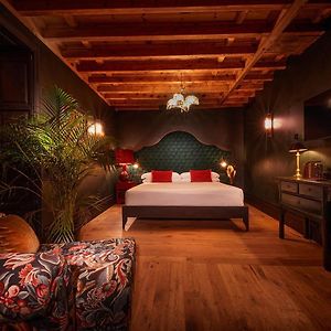 Suite mit Kingsize-Bett