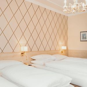 Zimmer mit zwei Einzelbetten