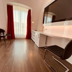 Deluxe Zimmer mit Kingsize-Bett