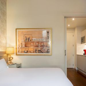 Standard Zimmer mit Kingsize-Bett