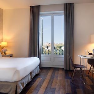 Deluxe Zimmer mit Kingsize-Bett