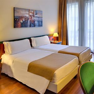 Zimmer mit zwei Einzelbetten