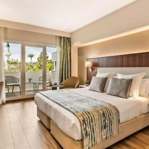Deluxe Zimmer mit Kingsize-Bett