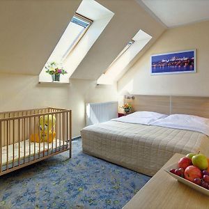 Familien-Zimmer
