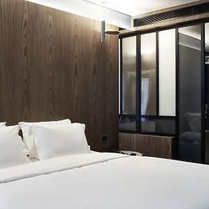 Superior Deluxe Suite