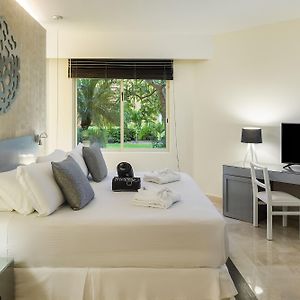 Honeymoon Zimmer mit Kingsize-Bett