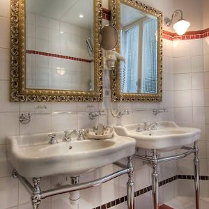 Familien-Zimmer mit Queensize-Bett