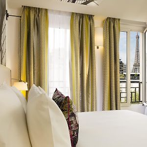 Zimmer mit Kingsize-Bett