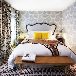 Deluxe Zimmer mit Kingsize-Bett