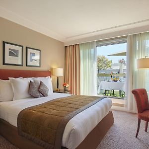 Deluxe Zimmer mit Kingsize-Bett