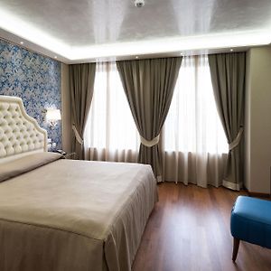 Deluxe Dreibettzimmer