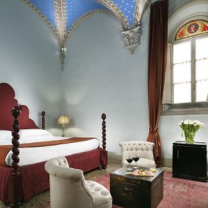 Deluxe Zimmer mit Kingsize-Bett