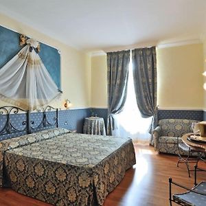 Dreibettzimmer