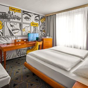 Familien-Zimmer