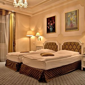 Zimmer mit Queensize-Bett