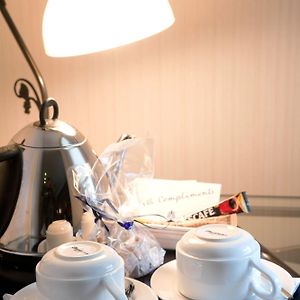 Standard Zimmer mit Kingsize-Bett