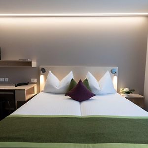 Standard Zimmer mit zwei Einzelbetten