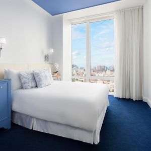 Zimmer mit Queensize-Bett