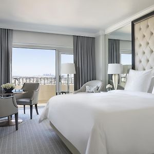 Deluxe Zimmer mit Kingsize-Bett