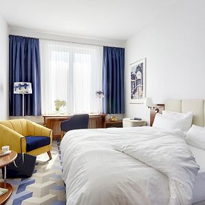 Superior Zimmer mit Kingsize-Bett