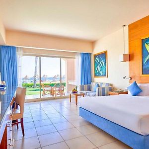 Deluxe Zimmer mit Kingsize-Bett und mit Strandblick