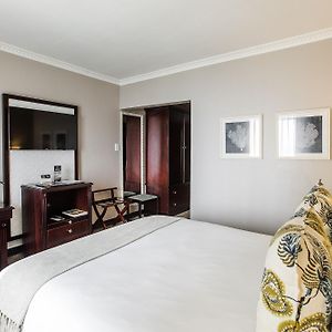 Deluxe Zimmer mit Kingsize-Bett