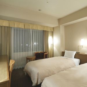 Moderate Zimmer mit zwei Einzelbetten