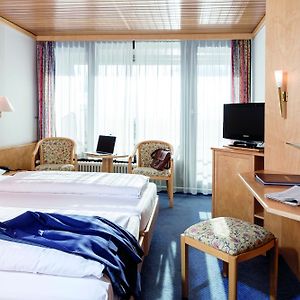 Standard Zimmer mit Kingsize-Bett