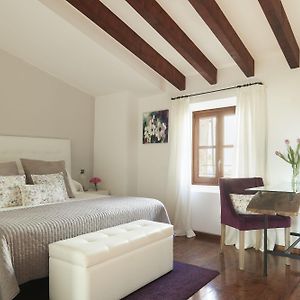 Superior Zimmer mit Kingsize-Bett