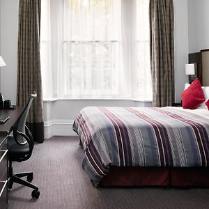 Standard Zimmer mit Zugang für Rollstuhlfahrer mit Kingsize-Bett