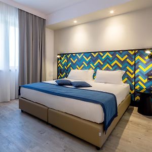 Deluxe Zimmer mit Kingsize-Bett