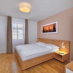 Vierbettzimmer mit 2 Schlafzimmern