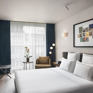 Standard Zimmer mit Kingsize-Bett