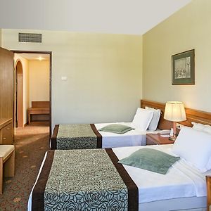 Familien-Zimmer
