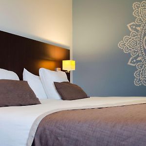 Comfort Zimmer mit Kingsize-Bett