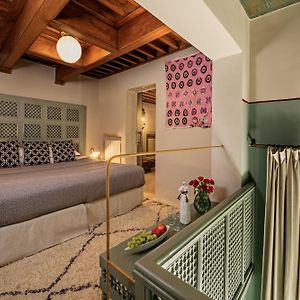 Deluxe Zimmer mit Kingsize-Bett