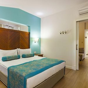 Standard Familien-Zimmer mit Kingsize-Bett