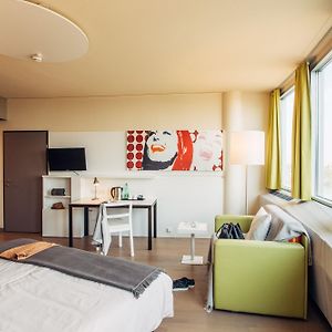 Standard Zimmer mit Kingsize-Bett