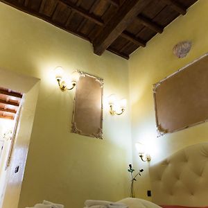 Deluxe Zimmer mit Kingsize-Bett