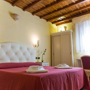 Superior Zimmer mit Kingsize-Bett