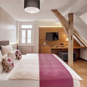 Comfort Zimmer mit Kingsize-Bett