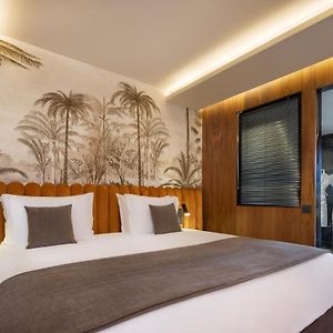 Deluxe Zimmer mit Kingsize-Bett