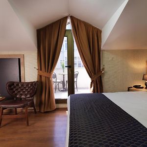 Standard Zimmer mit Kingsize-Bett