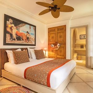 Superior Zimmer mit Kingsize-Bett